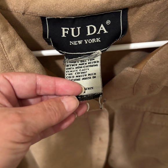 Jackets - Picture 12 of 12